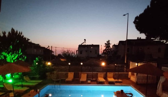 Aterna Hotel