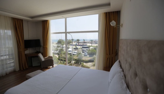 Askar Port Hotel