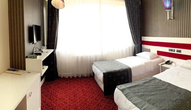 Kadhirga Hotel