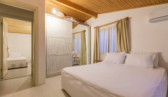 Etenna Beach Bungalows