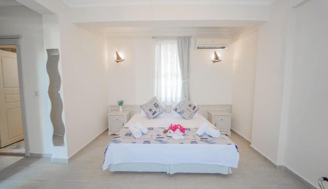 Alacati Marina Palace Otel in Cesme