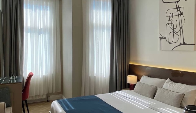 Pera Standard Rooms