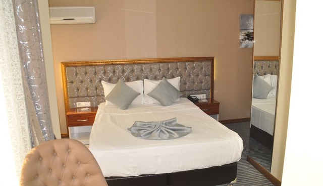 Grand Sera Hotel