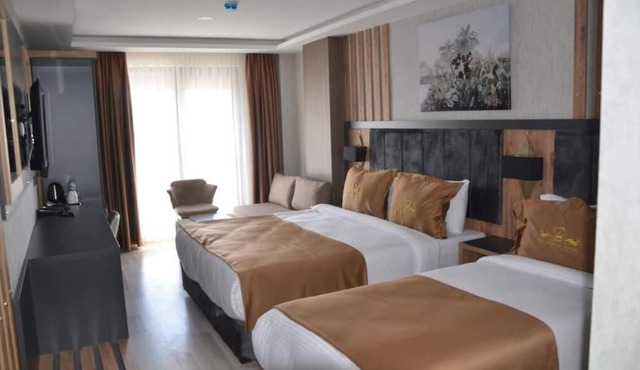RUA WORLD HOTEL