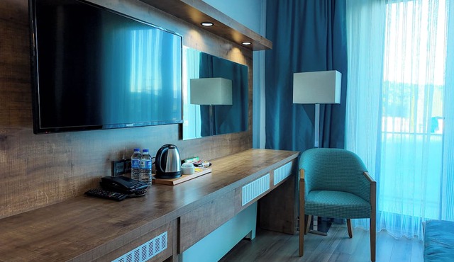 LİNA GARDEN OTEL ve KIR DÜĞÜN SALONU