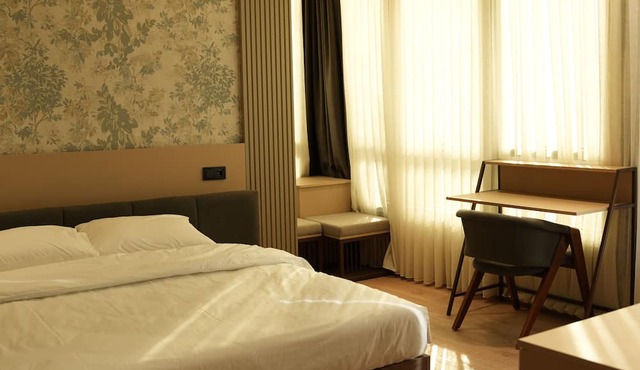 Arun Suites