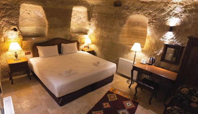 Memory Cave House