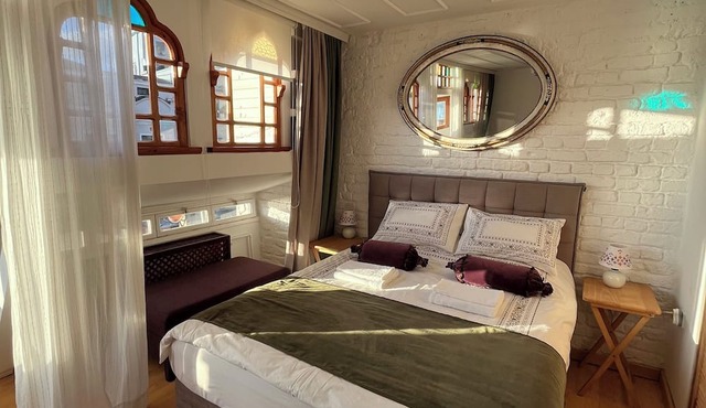 Levant Pension de Luxe