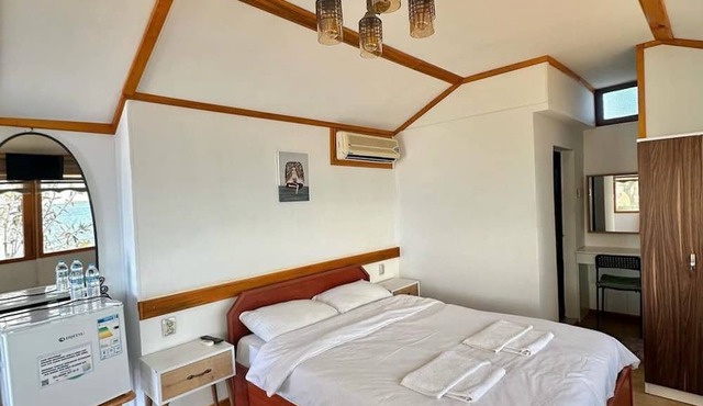 Ada Camp Otel
