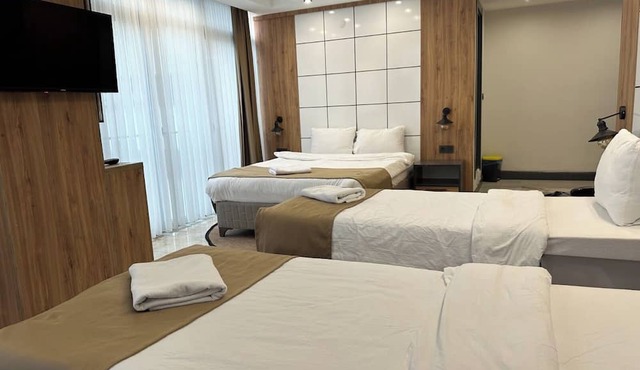Pars Palas Hotel