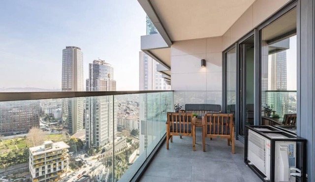 This apartment is a 2 bedroom(s), 1 bathrooms, located in Şişli, İstanbul. in Sisli