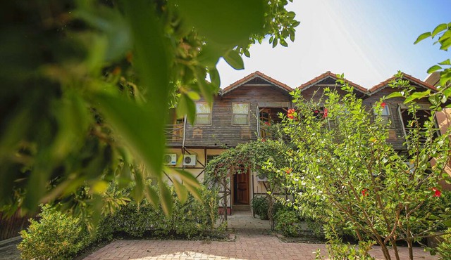 YAVUZ MOTEL ADRASAN