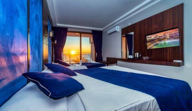 Lord Marina Hotel