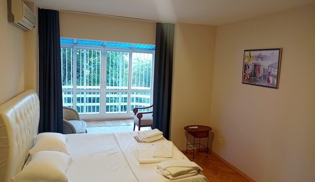 Flat with Garden 10 min to Bebek Shore in Istanbul