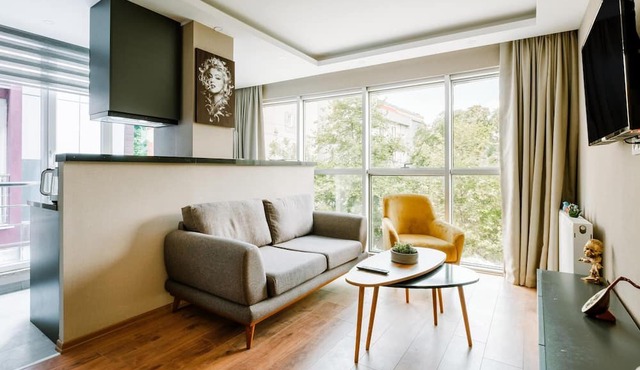 Chic, Modern Flat Near Torium Mall in Beylikduzu in Istanbul