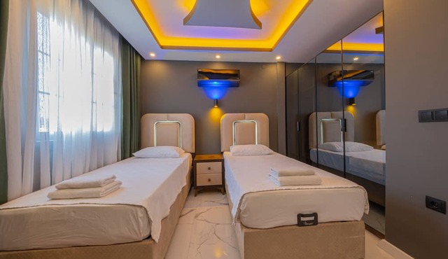 Ada Luxury