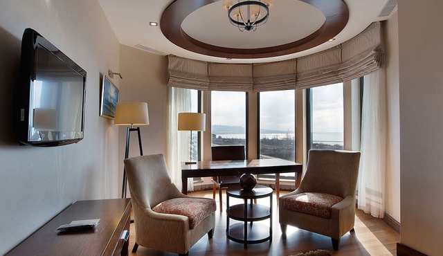 DoubleTree by Hilton Hotel Van