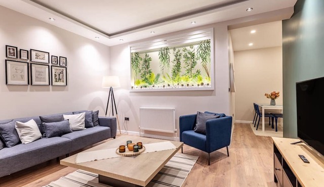 Flat Near Transportation 2 min to Cevahir Mall in Istanbul