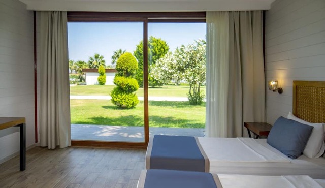 ADELLA BEACH RESORT HOTEL in Kusadasi