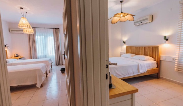 Golden Lighthouse Hotel in Kas
