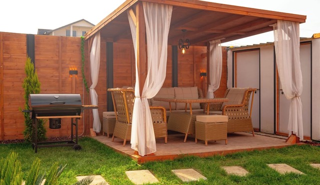 Lotus Bungalov