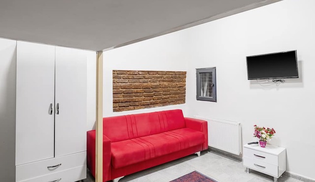 The Red Tent Urban Suites