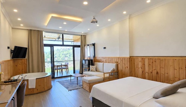 Aurora Suit Bungalov
