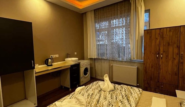 White Lotus Suites