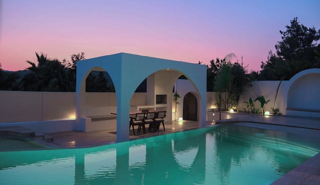 Villa NeoX Fethiye with Indoor and Outdoor Pools, Jacuzzi, Sauna & Minigolf in Ölüdeniz