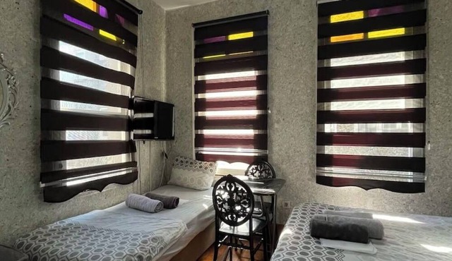 Taksim Cinar Suit