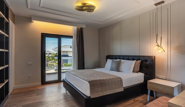 Luxury Garden Suites