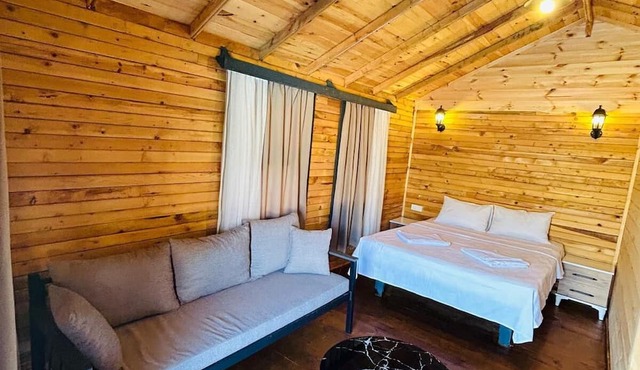 Pine Village Boheme Bungalow in Ölüdeniz