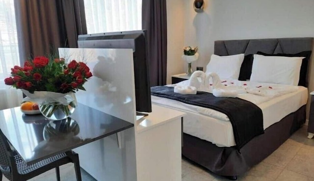 ARARAT APART Luxury Triple Room