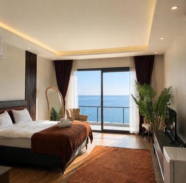 Venek Villa Suit