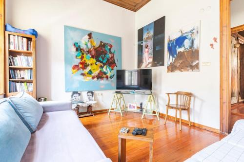 Spacious Traditional Iconic Greek House