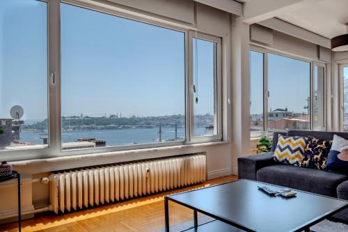 Bosphorus View - 5 Bedrooms - 2 Bathrooms - Elevator - Central Location