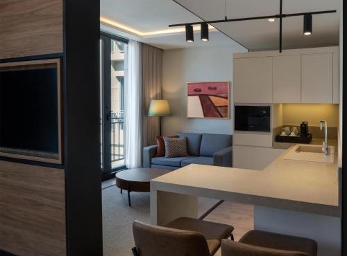 Altunizade Suites Istanbul, Curio Collection By Hilton