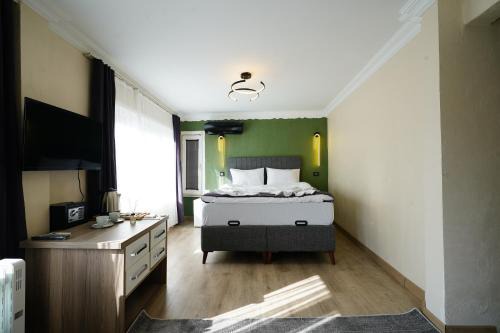 The Apt Galata