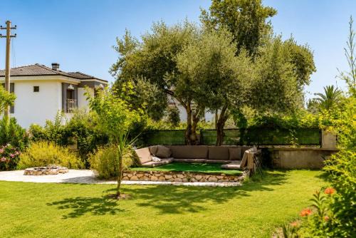 Spacious Villa with Sea and Mountain View