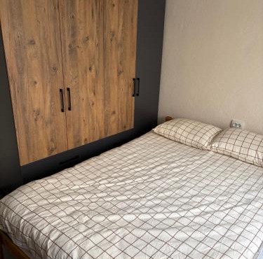 AdaSuites Spacious Family Apartment with Balcony 120 m2