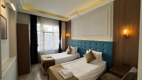 Taksim Square Luxury 4BR Next to Hotels Perfect for Families & Groups