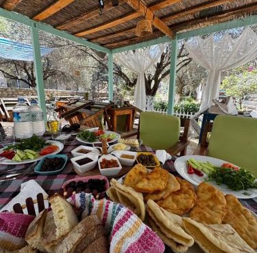 KARABURUN KÖYEVİ Pansiyon