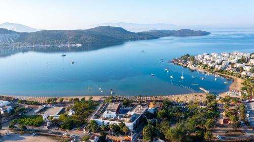 Costa Bitezhan Beach Hotel in Bitez