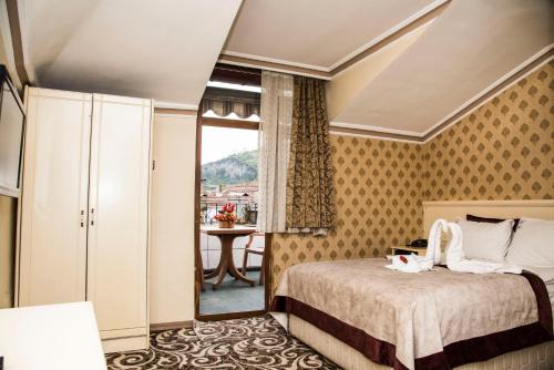 Nazar Hotel